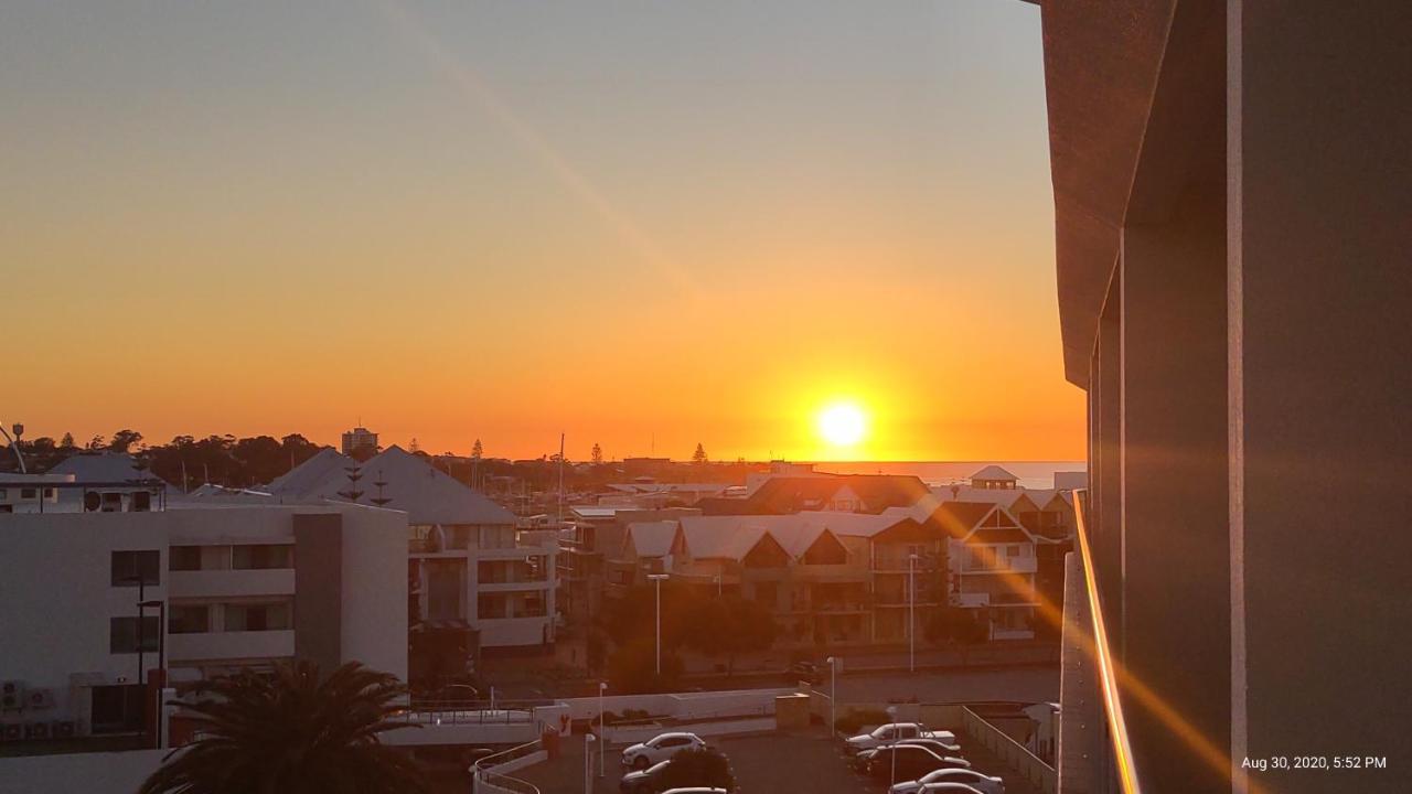 A 406 Fantastic Ocean Beach And Marina View Apt - Mandurah Dış mekan fotoğraf
