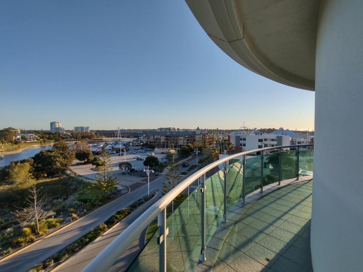 A 406 Fantastic Ocean Beach And Marina View Apt - Mandurah Dış mekan fotoğraf